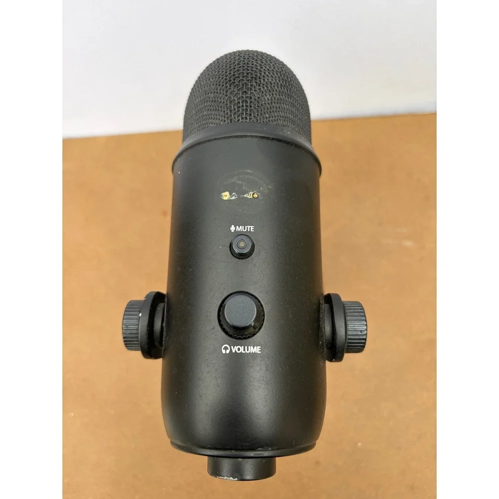 Blue Yeti‎ USB Microphone Blackout Edition Professional Condenser Mic with Stand